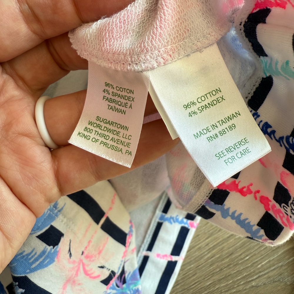 Lilly Pulitzer UPF 50+ Skipper Popover Resort White Desert Palm Stripe - Picture 12 of 13